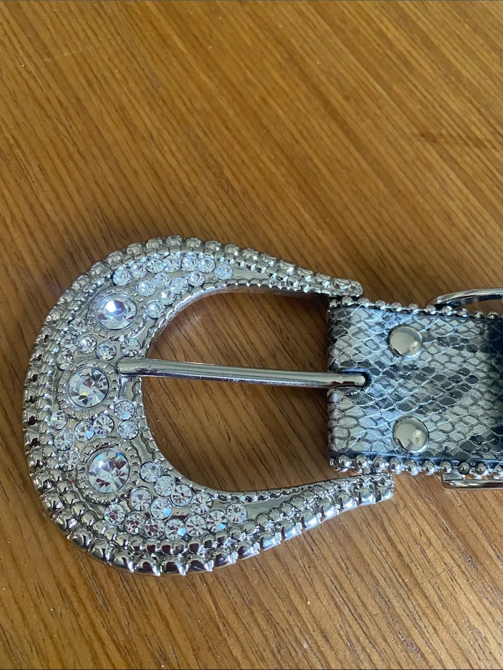 Vintage Chicos Rhinestone & Stud Metallic Snake Skin Western Belt Silver M